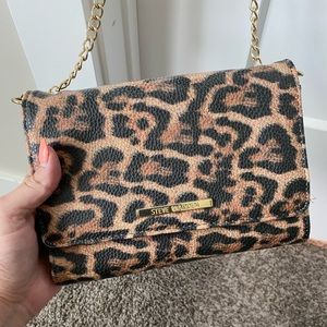 Steve Madden crossbody wallet